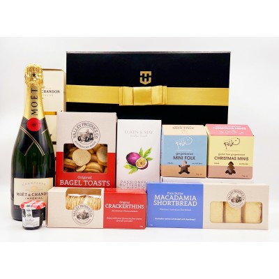 New Christmas Gourmet Gift Hamper with Moet & Chandon Brut NV Champagne